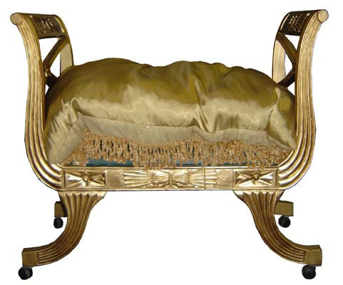 Cleopatra Throne Gold (H83cm x W93cm x D48cm)