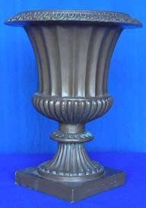 (d) Urn Copper (H55cm x 45cm dia) [x=2]