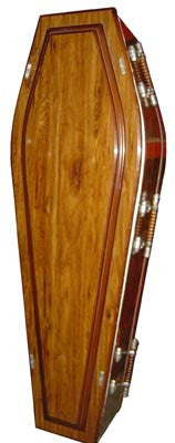 #07 Coffin Woodgrain w Moulding (1.8m x 0.8m x 0.4m approx)