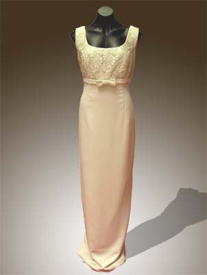 60s style straight with bow. #41050329 size 12 - 14