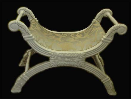 Cleopatra Throne White (H55cm x W80cm x D50cm)