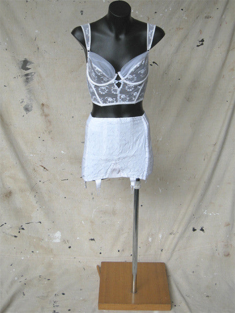 Bra & Girdle 50s