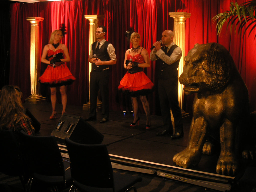 Cabaret burlesque